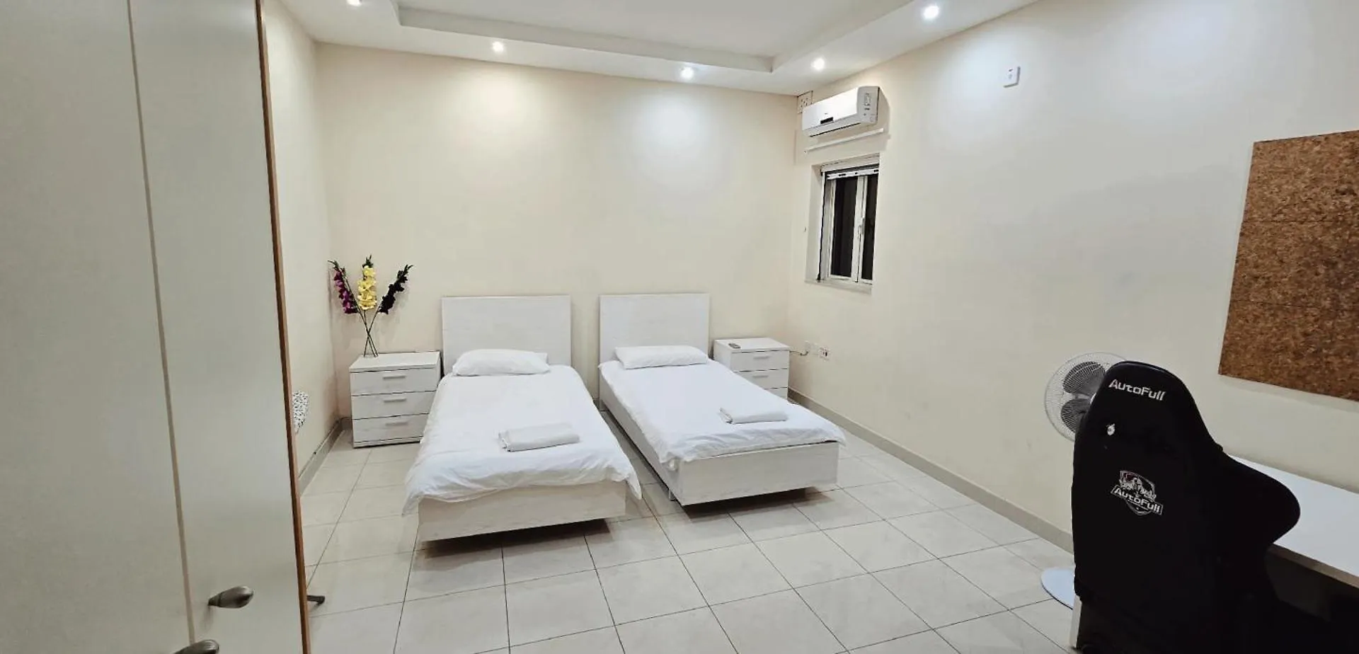 Spacious 4-Bedroom Apartment With Sea View Saint Julian's 0*,